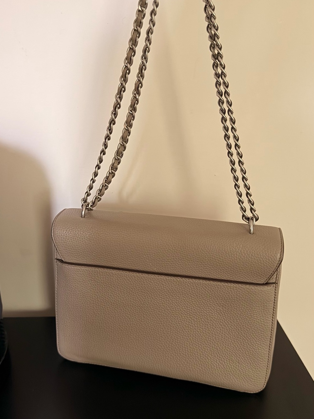 Tory Burch Pebbled Leather Shoulder Bag in Taupe Gray - Picture 5 of 10